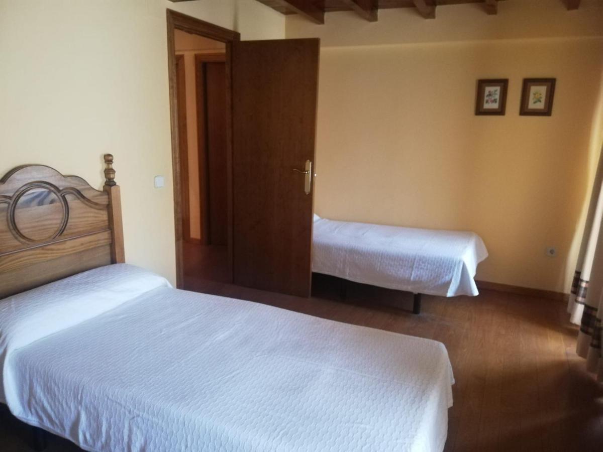 Casa Rural Del Chopo La Aliseda de Tormes Luaran gambar